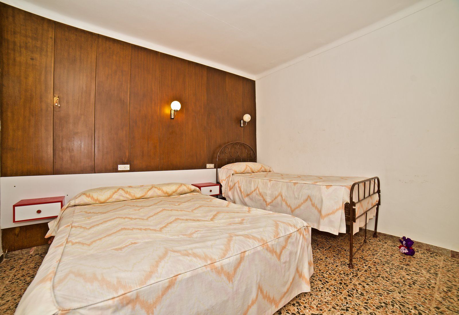 Spacious House With Garden & Terraces in Cala Santanyí, 3 Min to Beach