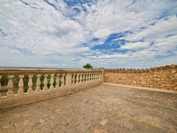 Landhaus mit Pool und Meerblick bei Santanyí – Mallorca