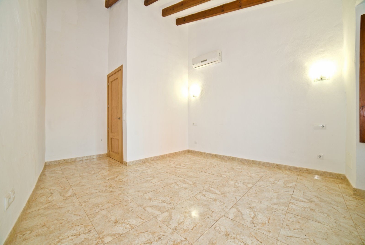 Renovated Village House with Garden & Garage in Santanyí