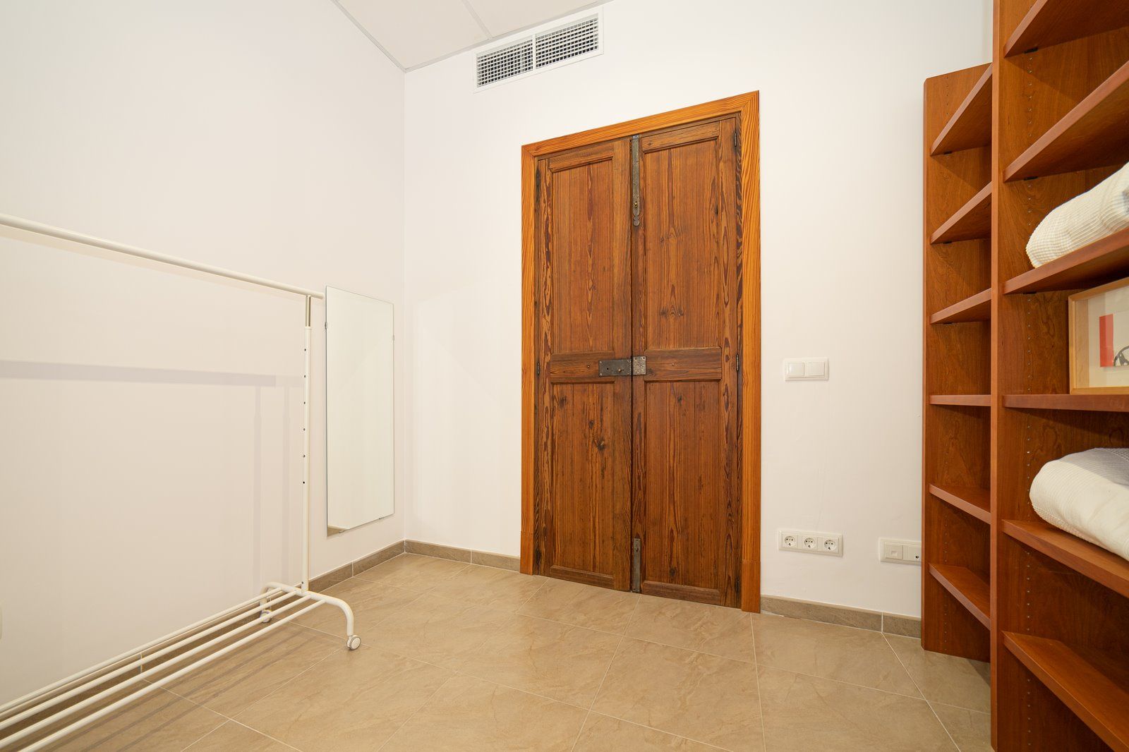5-1250-Villasyfincasmallorca.jpg Piso amueblado en alquiler en el centro de Campos, Mallorca