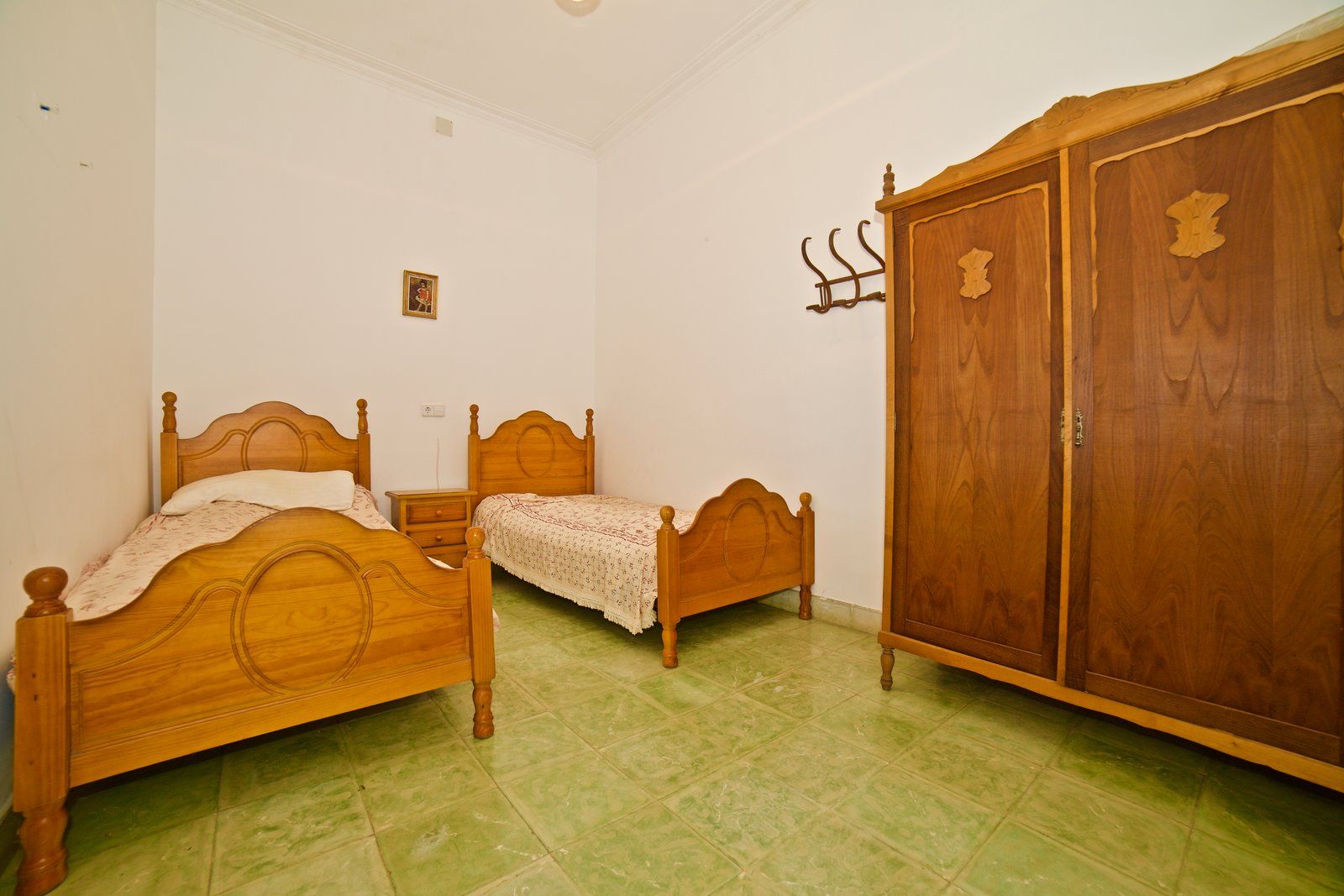 Village House for Rent in Campos with Courtyard and Terrace