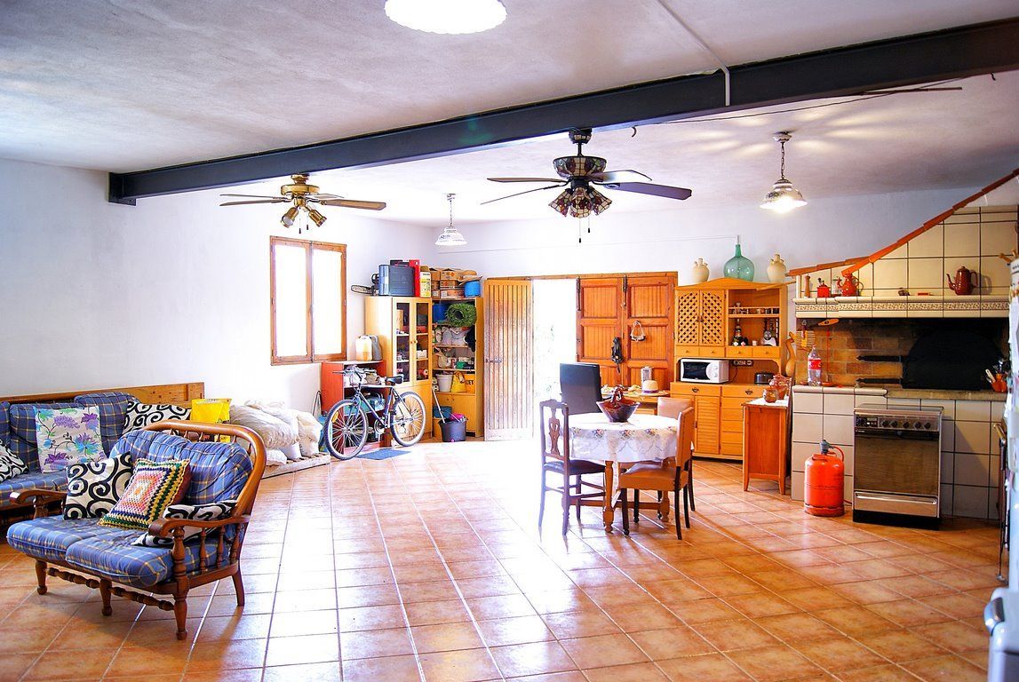 Country House in Costitx With Pool, Garden & Terrace