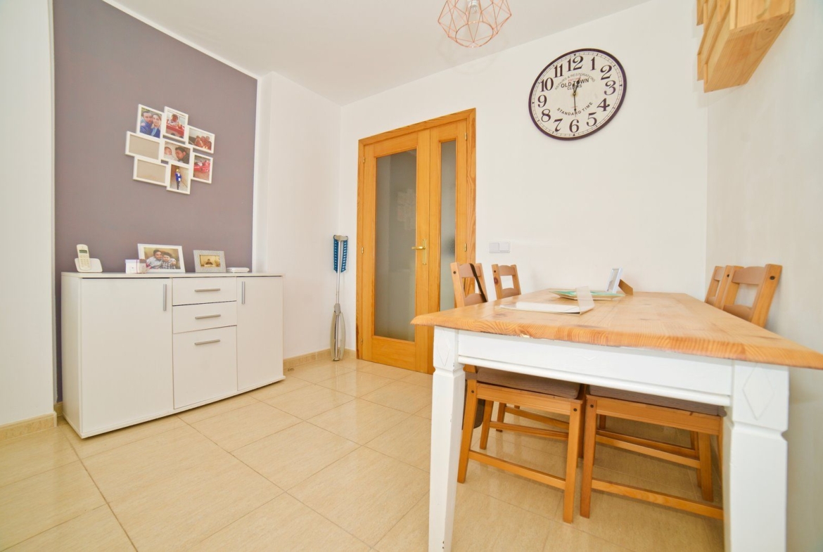 Wohnung zum Verkauf in Campos mit Balkon und 2 Stellplätzen