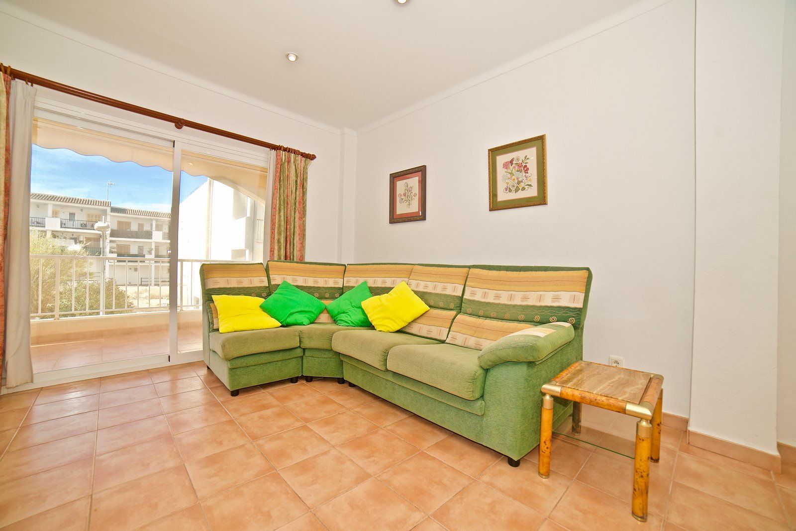 6-1184-Villasyfincasmallorca.jpg Piso amueblado con terraza en alquiler en Colonia de Sant Jordi