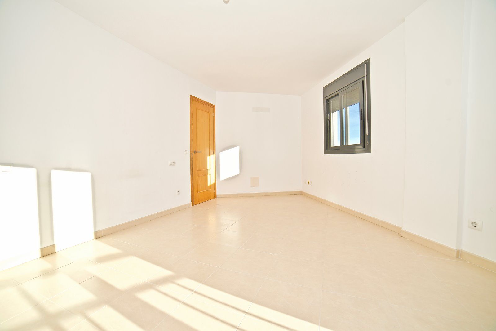 6-1193-Villasyfincasmallorca.jpg Renovated 2-Bed Apartment with Elevator & Balcony in Campos