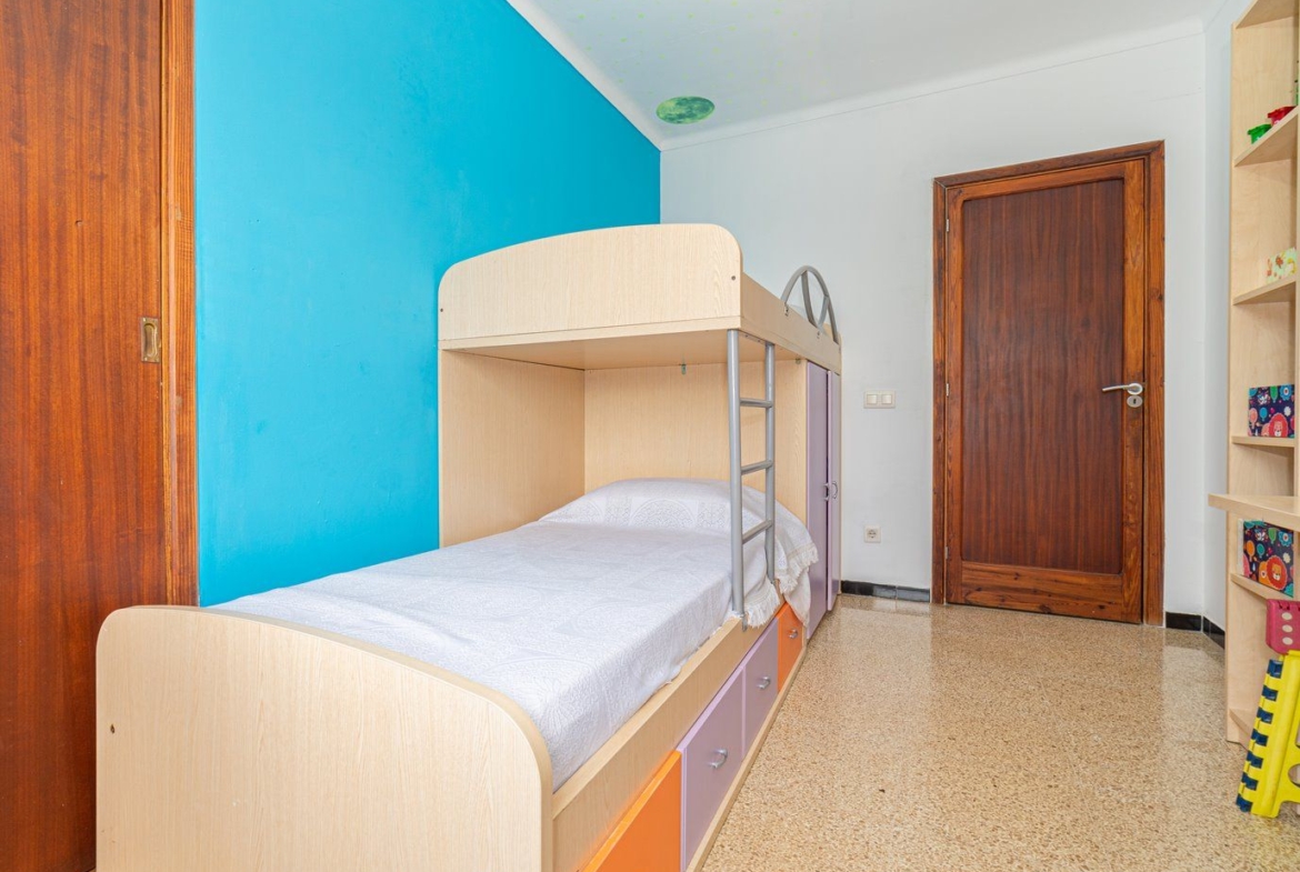 Dorfhaus mit Patio in Ses Salines, 5 Schlafzimmer, 216 m²