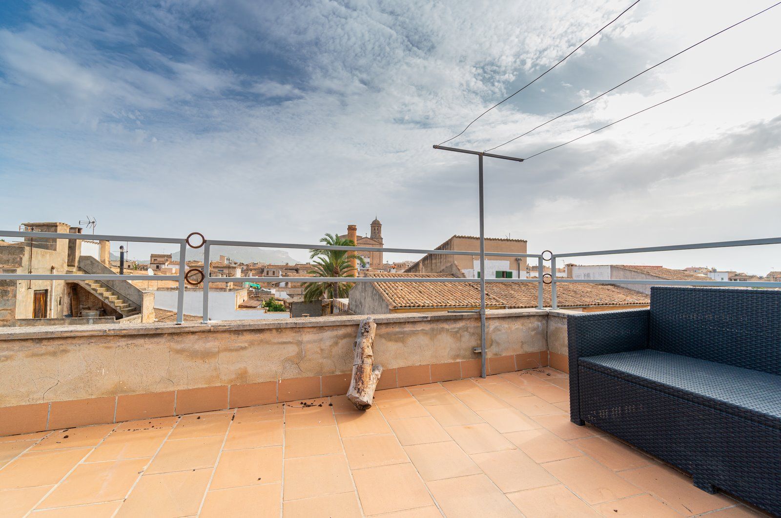 6-1225-Villasyfincasmallorca.jpg Alquiler casa de pueblo en Llucmajor: renovada, con patio y solárium
