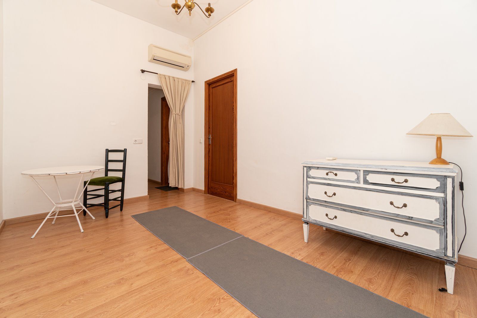 6-1226-Villasyfincasmallorca.jpg Apartment with Terrace for Rent in Ses Salines, Mallorca