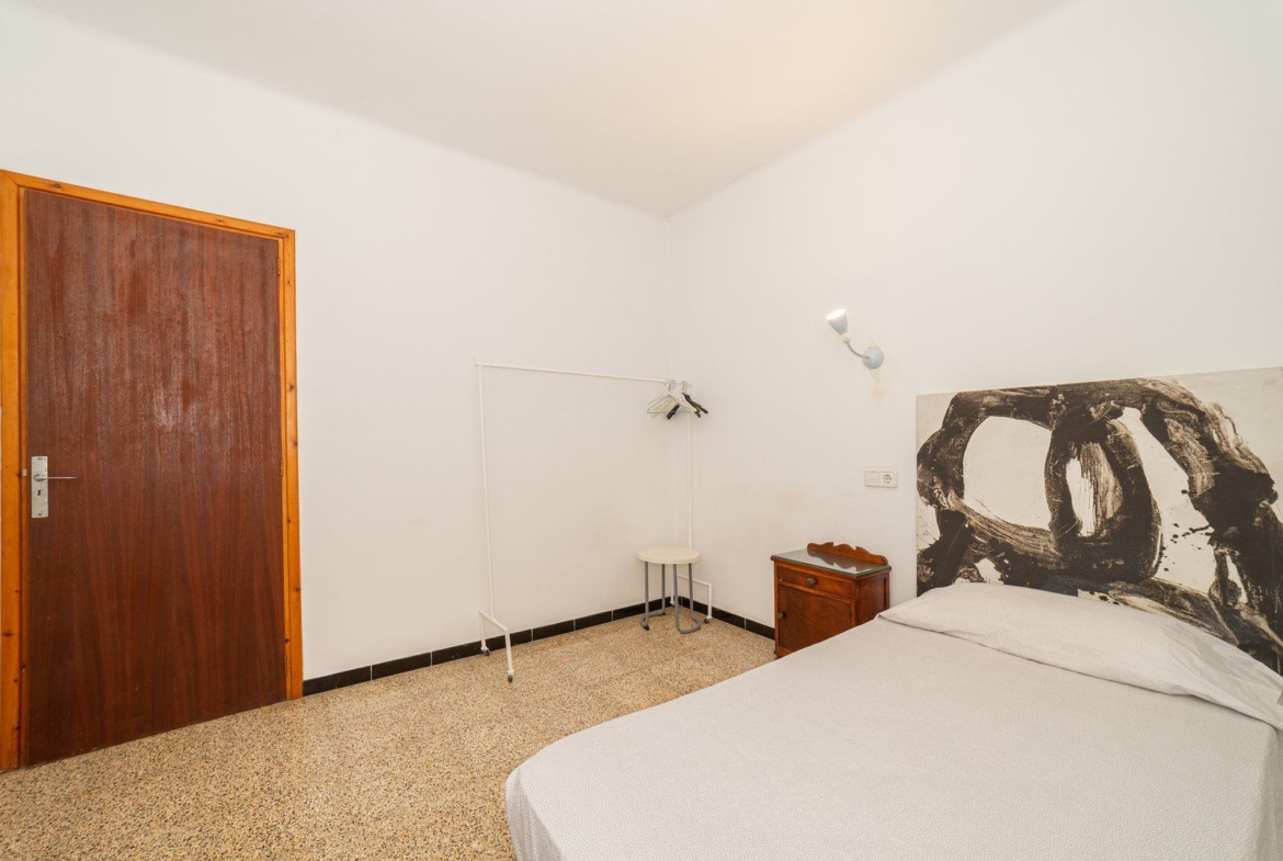 Piso en primera línea de mar en Portopetro con jardín y vistas