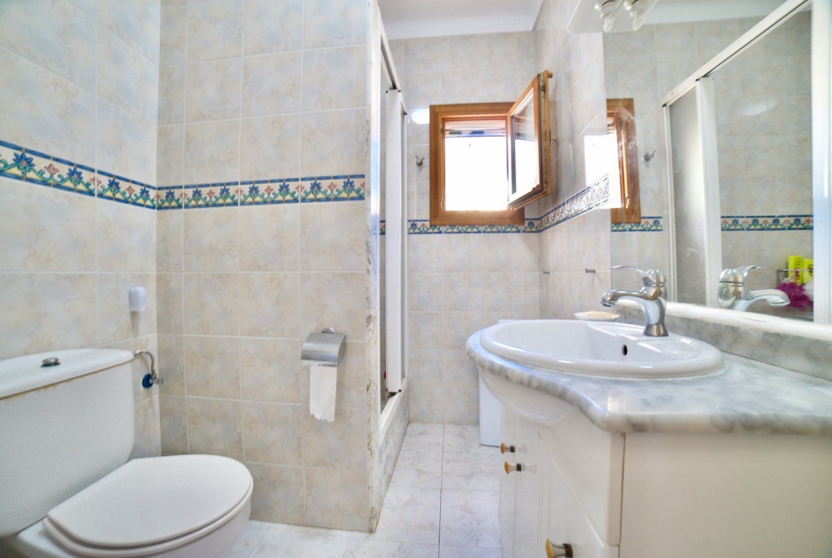 Chalet amueblado en alquiler cerca de Cala Santanyí con jardín