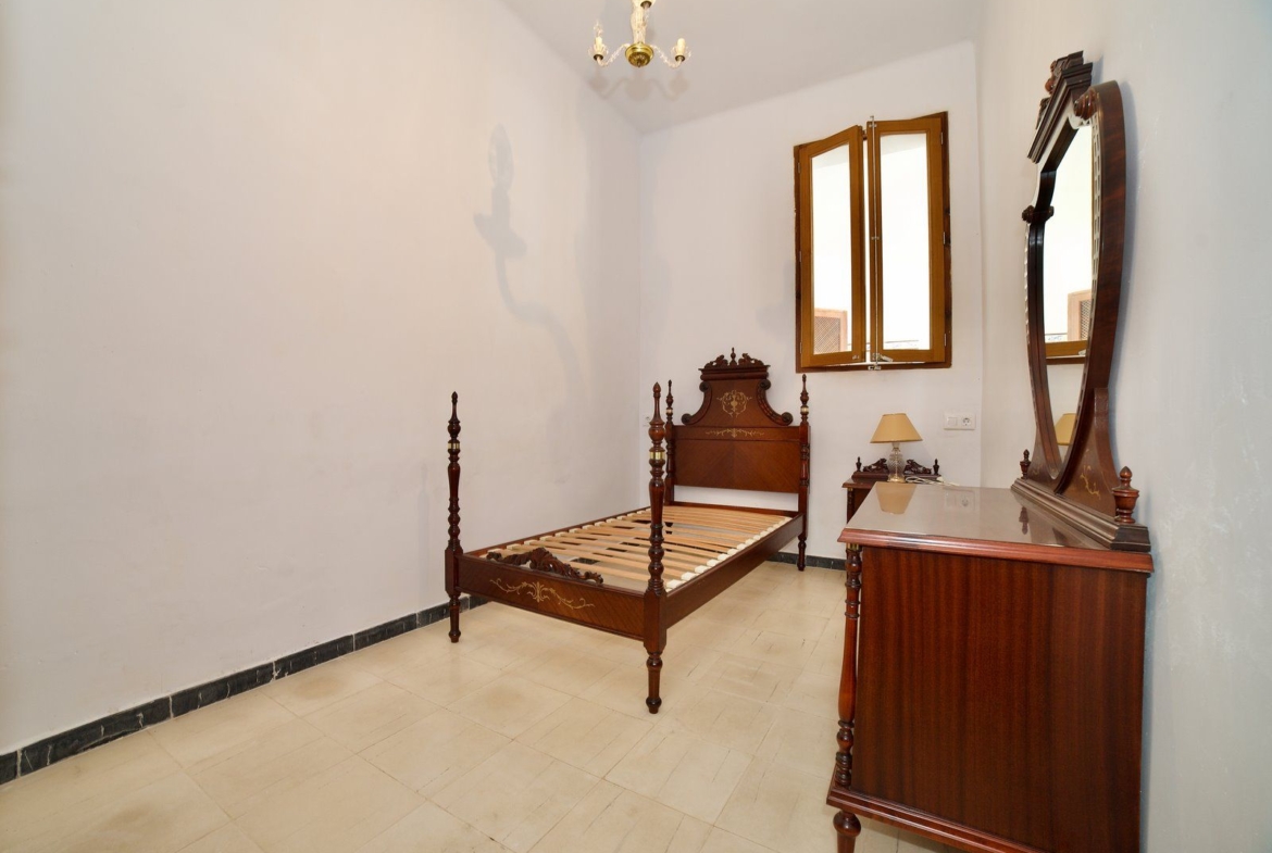 Casa de pueblo en alquiler en Montuïri con garaje, patio y terrazas