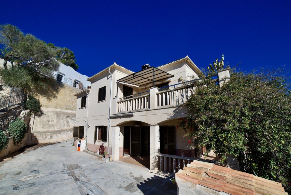 Sea View Ground-Floor Apartment for Rent in Cala Santanyí