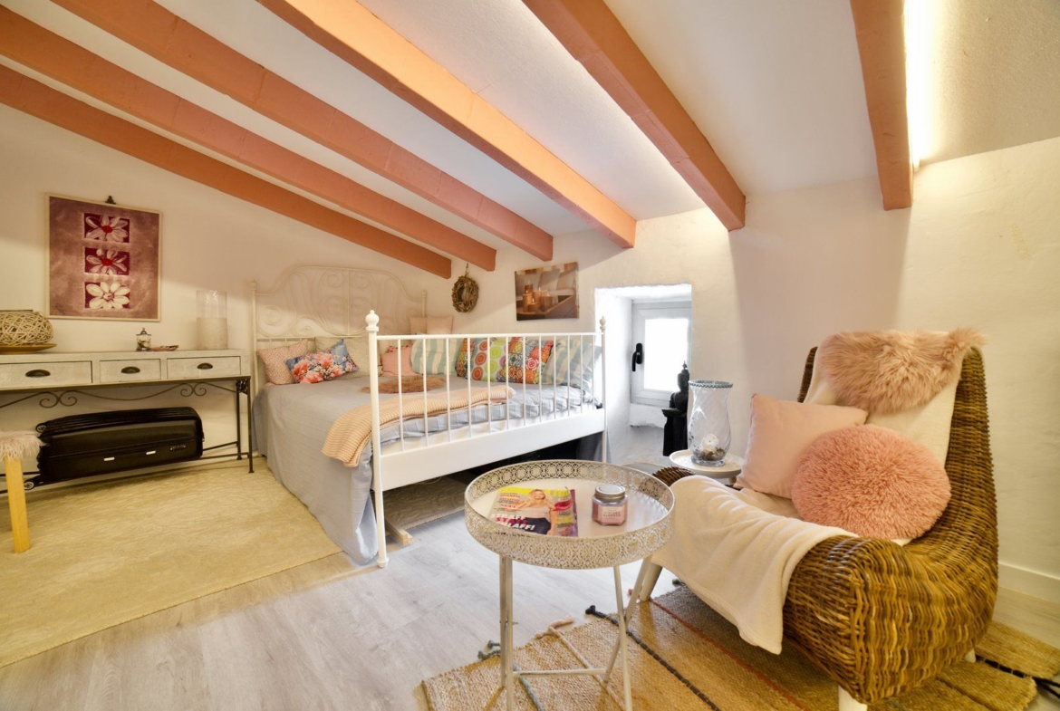 Renovated Village House with Garden for Rent in Ses Salines