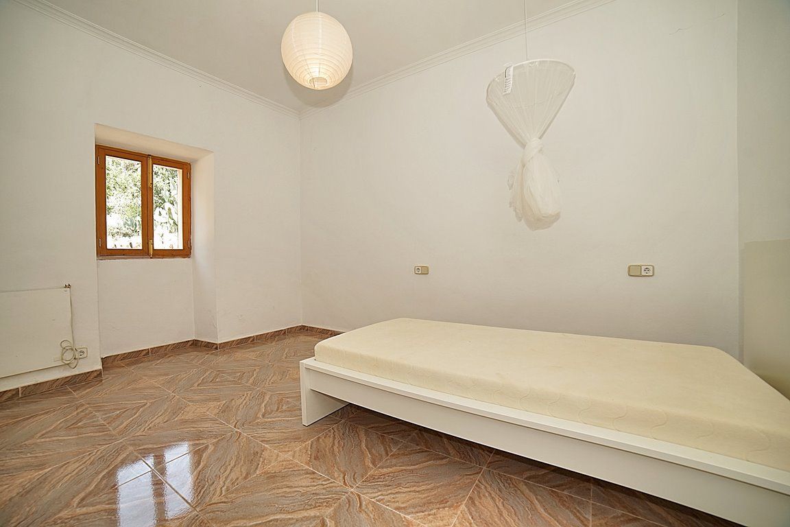 Country House with Pool for Rent Near Santanyí, Mallorca