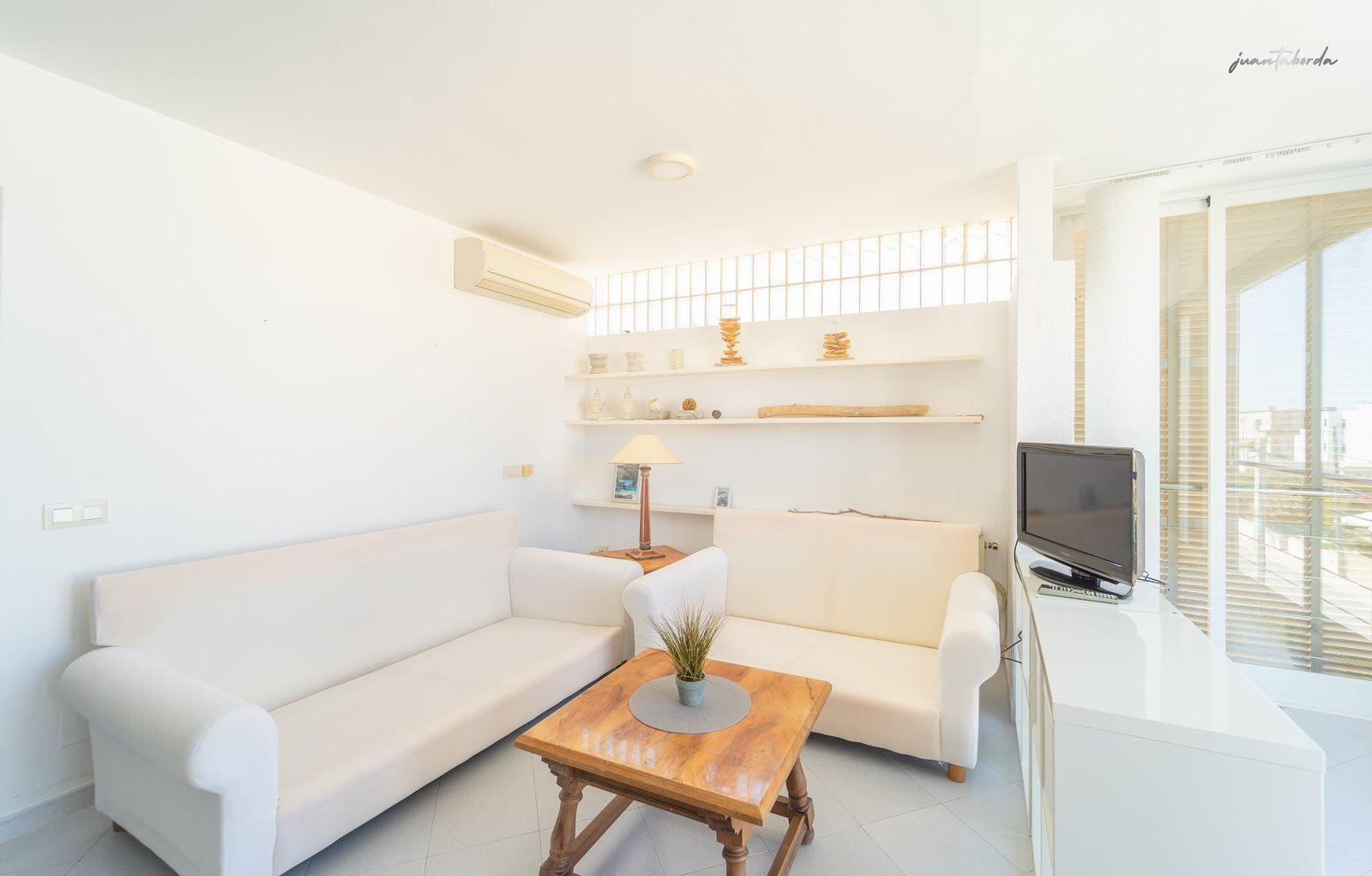 Sea View Penthouse for Rent in Colonia de Sant Jordi