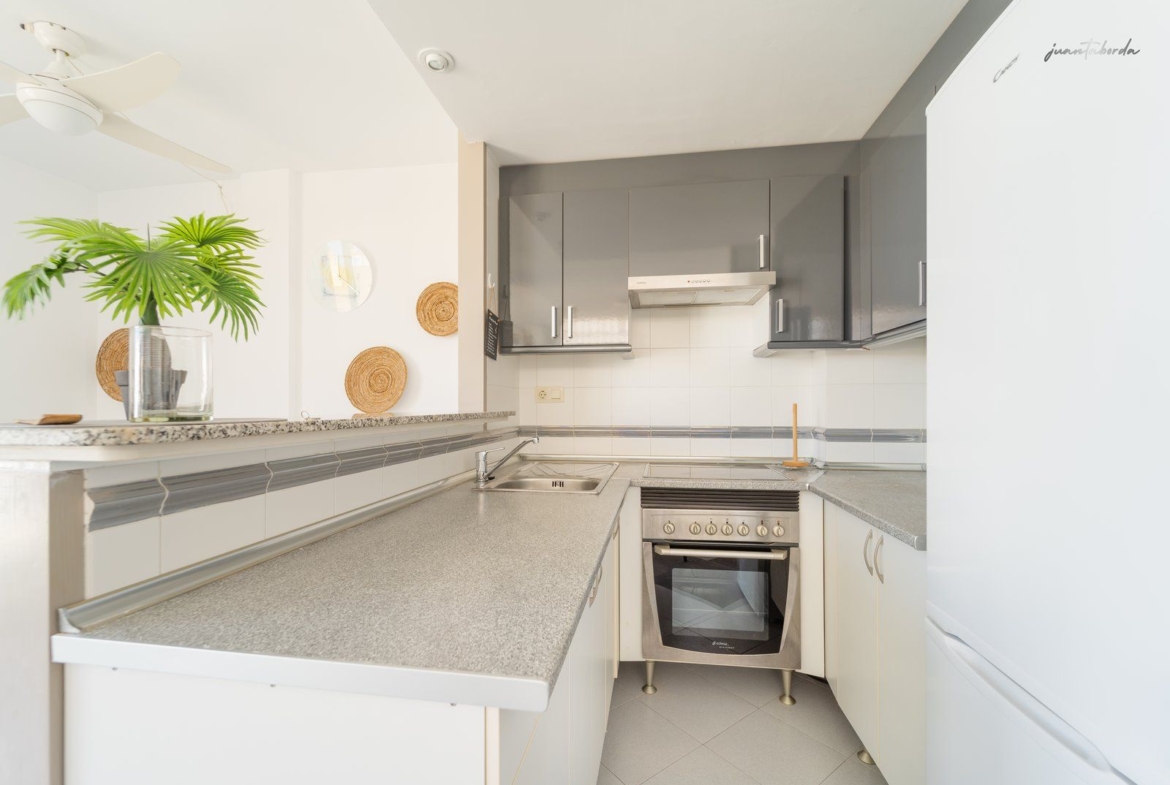 Sea View Penthouse for Rent in Colonia de Sant Jordi