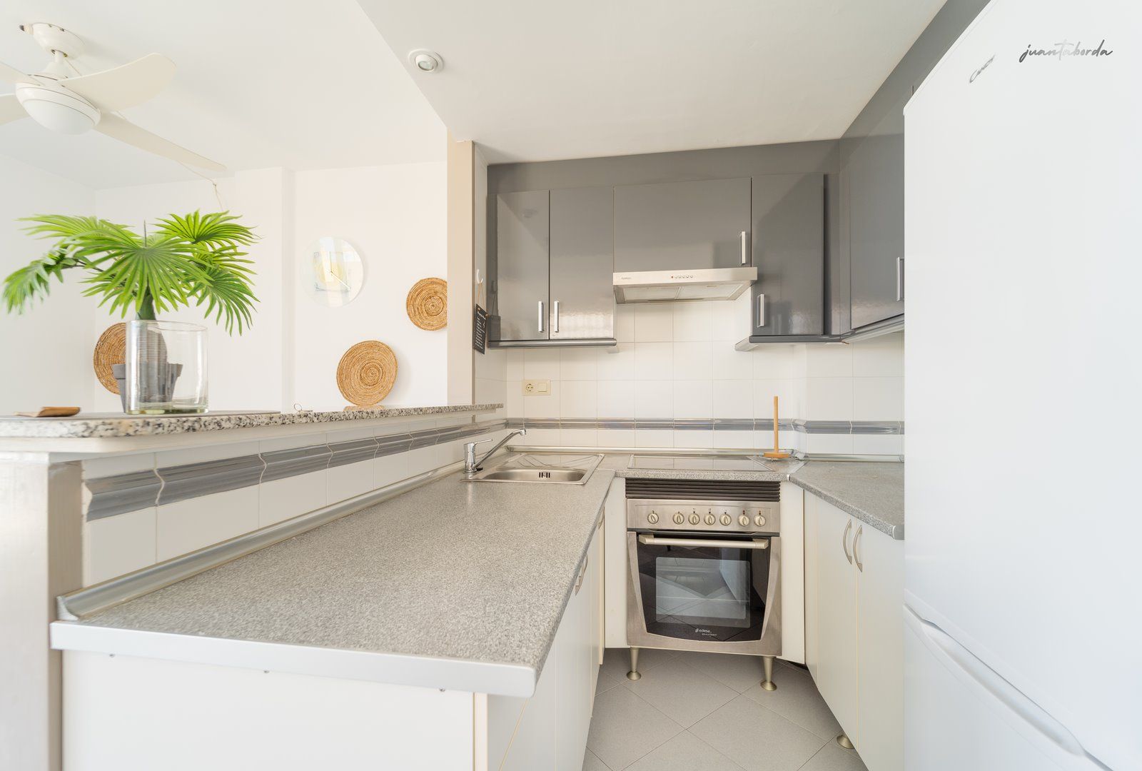 Sea View Penthouse for Rent in Colonia de Sant Jordi