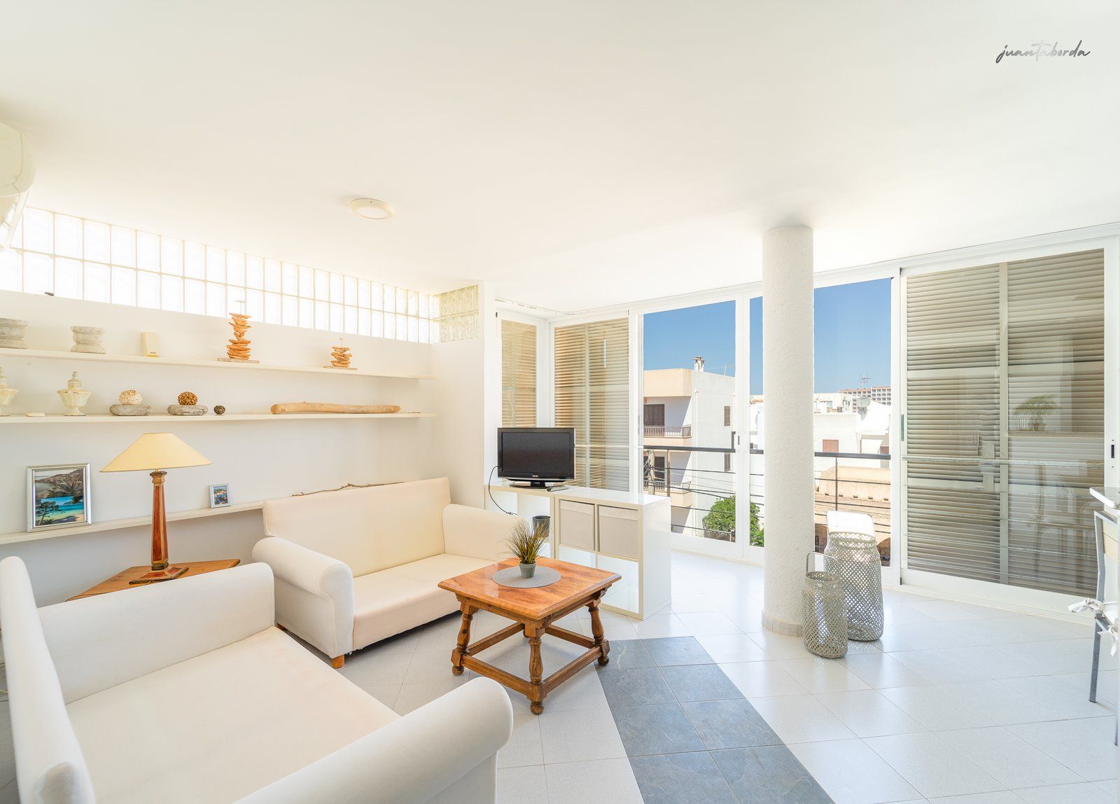 Sea View Penthouse for Rent in Colonia de Sant Jordi