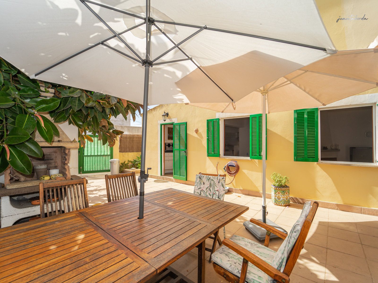 Casa de pueblo en venta en Ses Salines con 6 dormitorios