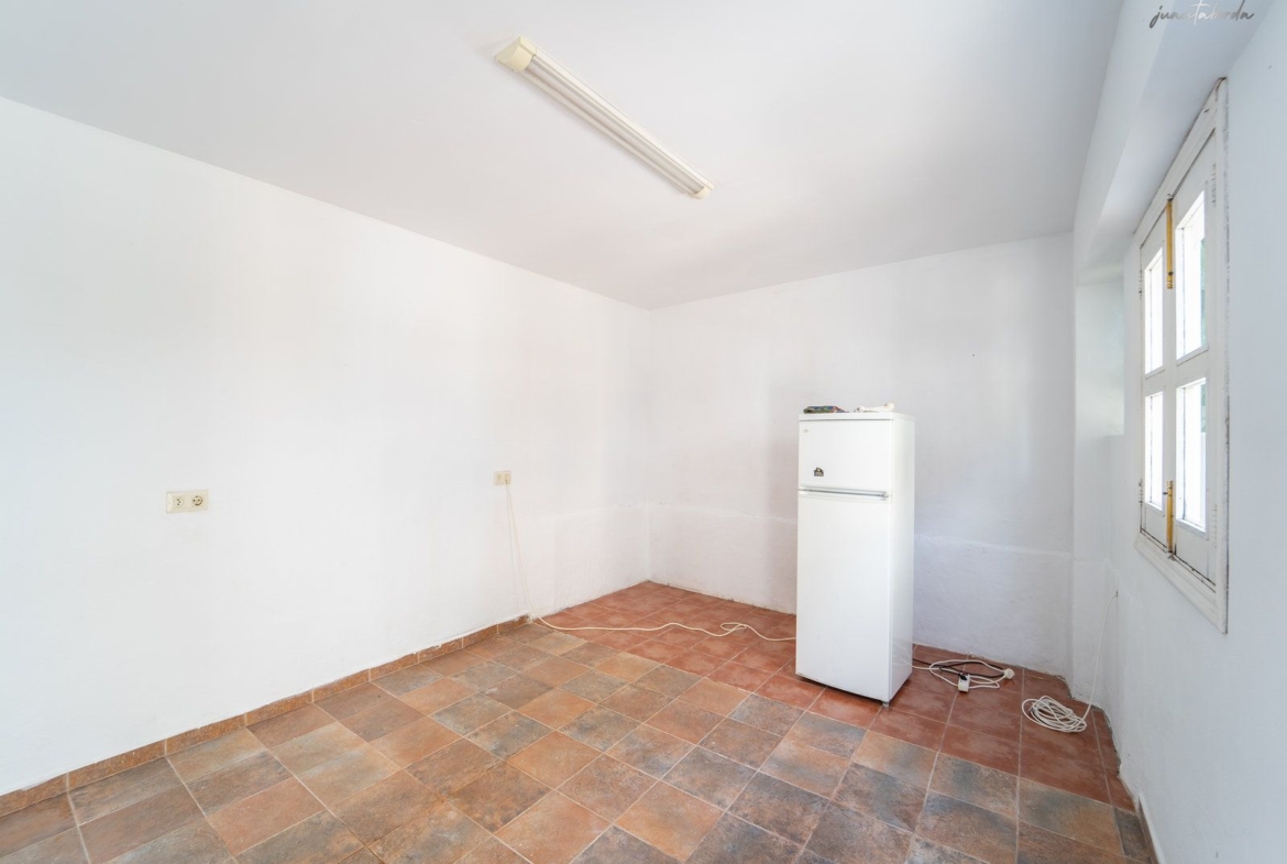 Casa de pueblo en venta en Ses Salines con 6 dormitorios