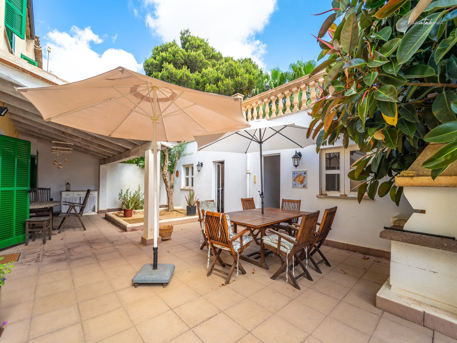 Casa de pueblo en venta en Ses Salines con 6 dormitorios