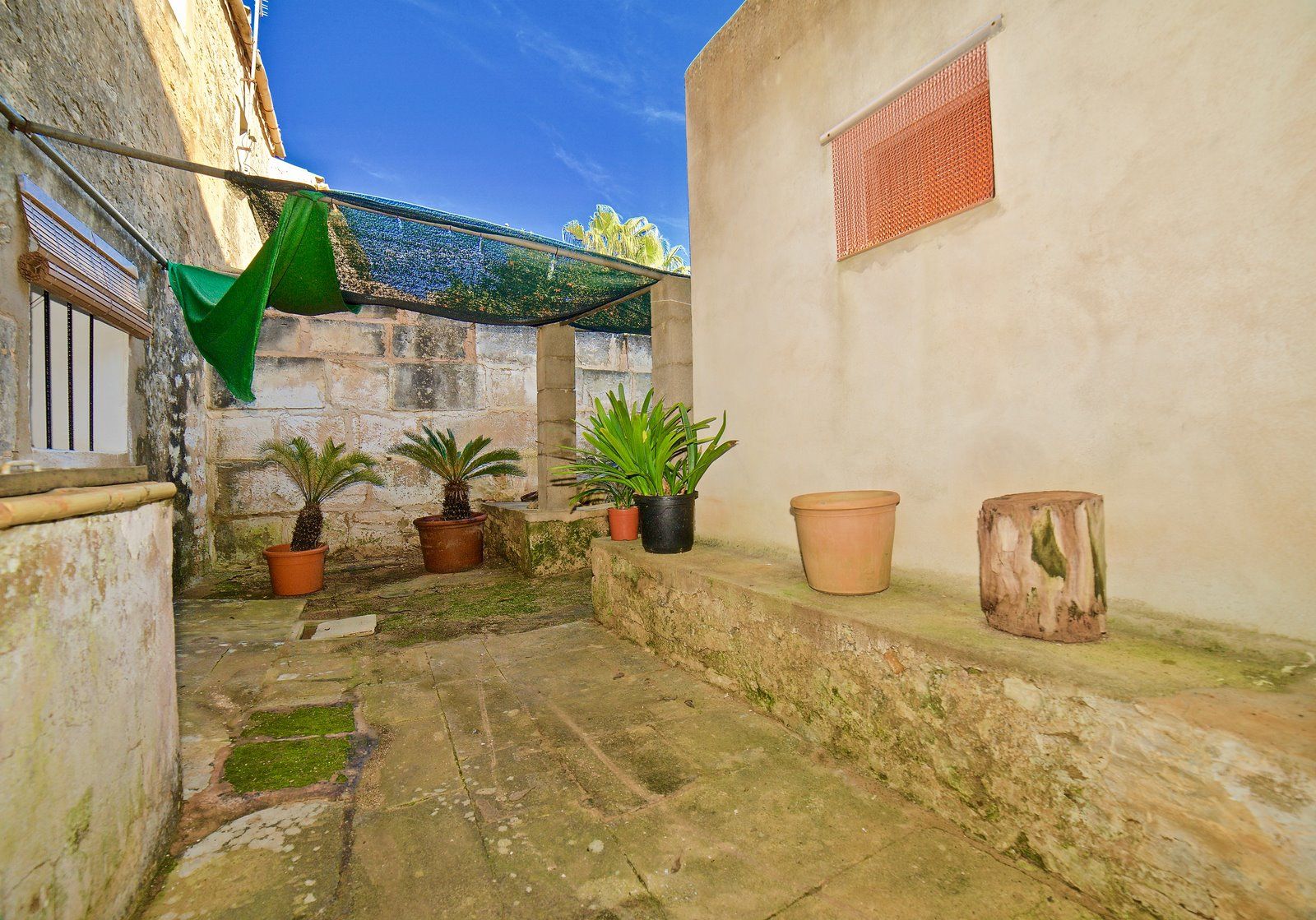 7-1111-Villasyfincasmallorca.jpg Casa de pueblo con patio y 6 dormitorios en Ses Salines