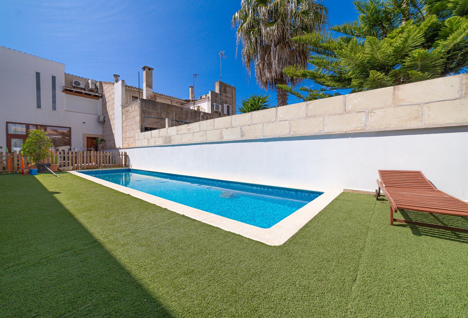 Casa adosada en alquiler con piscina en Ses Salines