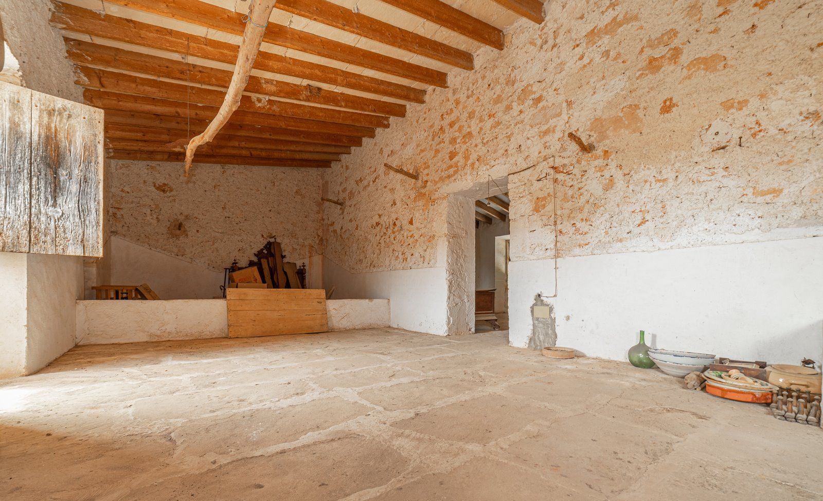 7-1201-Villasyfincasmallorca.jpg Casa de pueblo en Es Llombards con patio y terraza | 278 m²