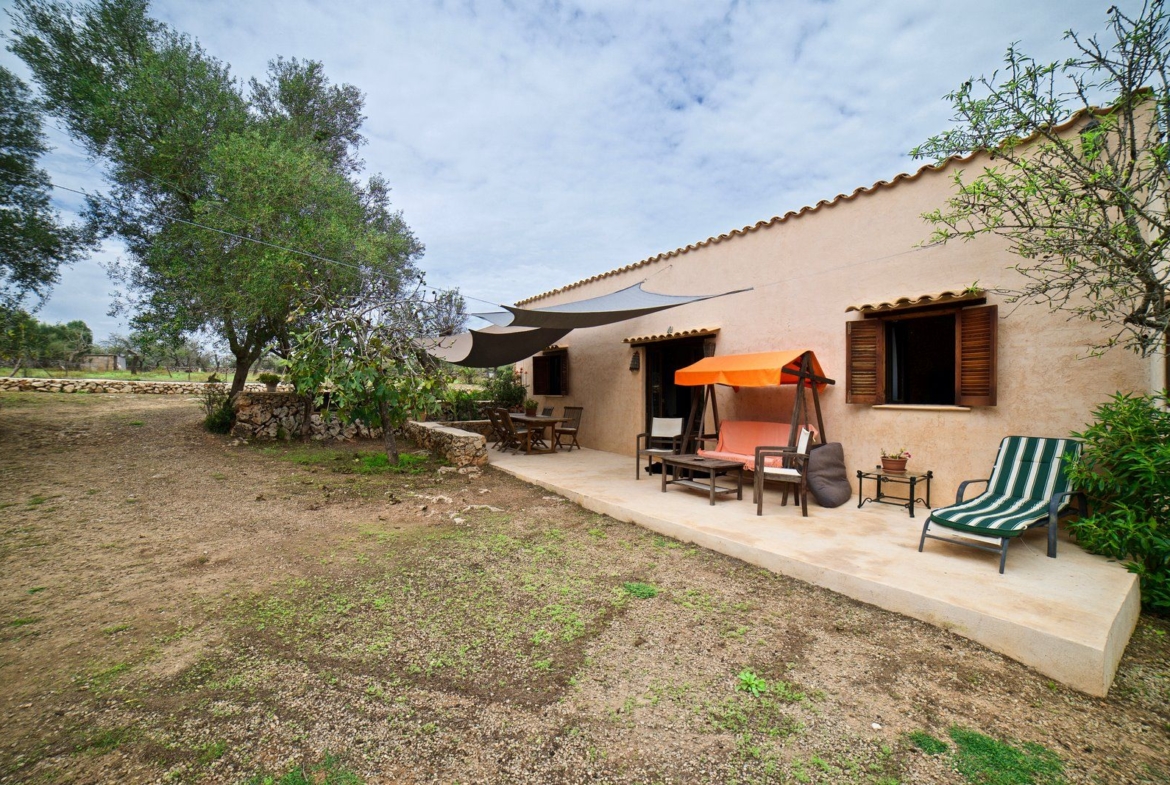 Alquiler casa de campo en Sineu con jardín y chimenea