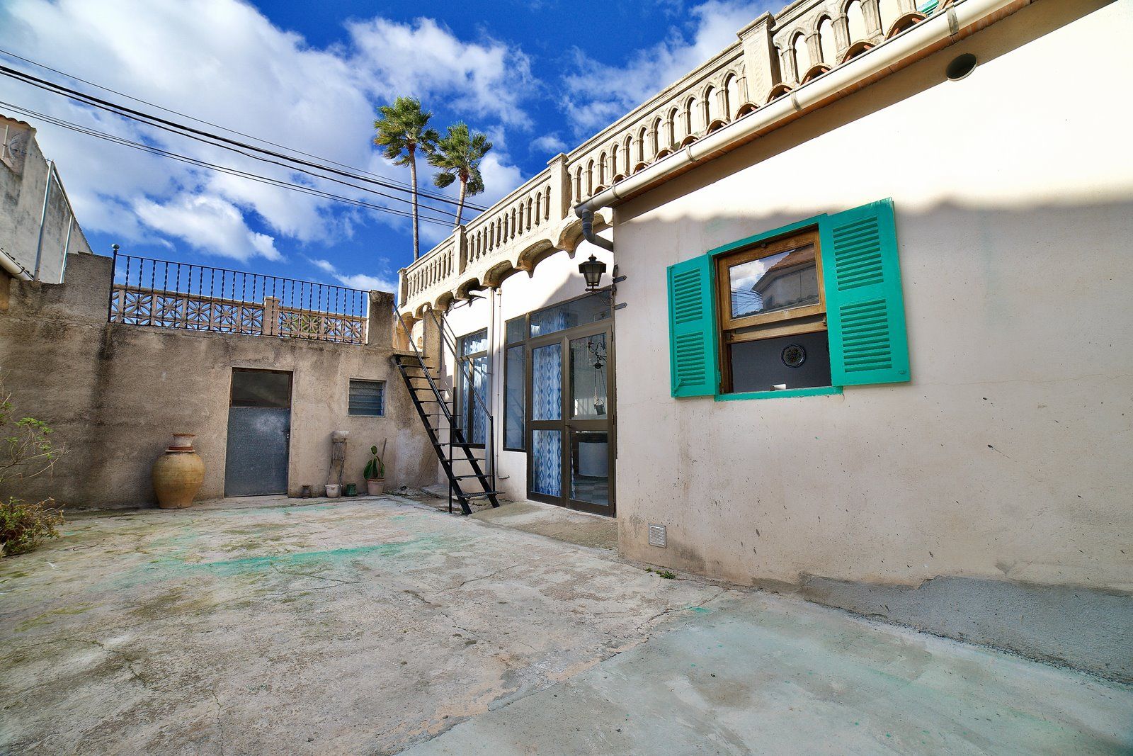 Casa de pueblo en alquiler en Montuïri con garaje, patio y terrazas