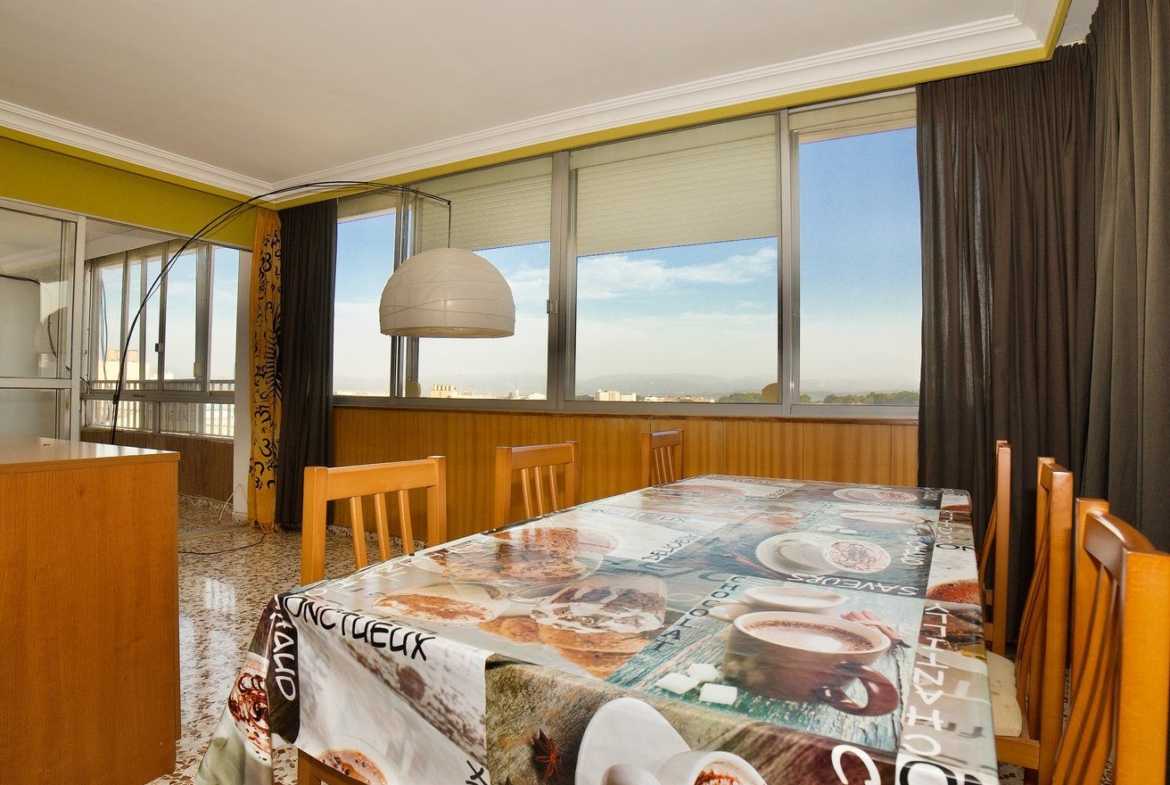 Geräumige 3-Zimmer-Wohnung mit Bergblick nahe Strand s’Arenal