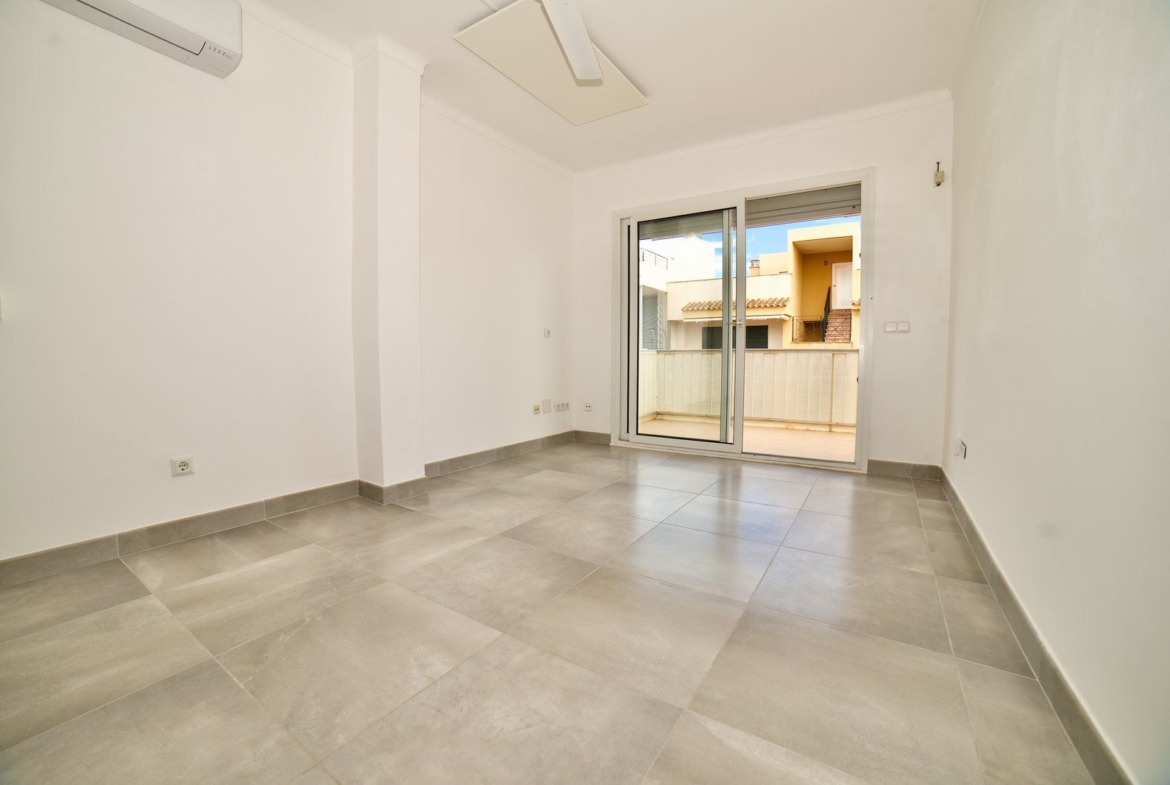 Renovierte Wohnung mit Meerblick und Terrasse in Colonia de Sant Jordi