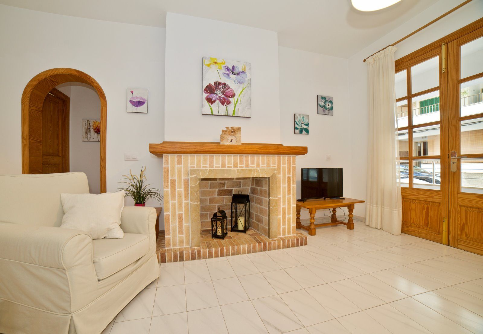 7-695-Villasyfincasmallorca.jpg Spacious Ground-Floor Apartment with Terraces Near the Beach, Colonia de Sant Jordi