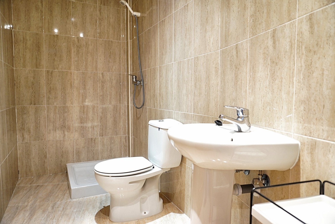Furnished Apartment with Terrace for Rent in Campos