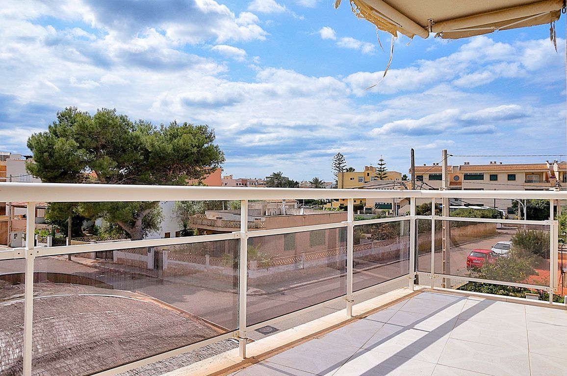 Piso con terraza en Colonia de Sant Jordi, a 800 m de la playa