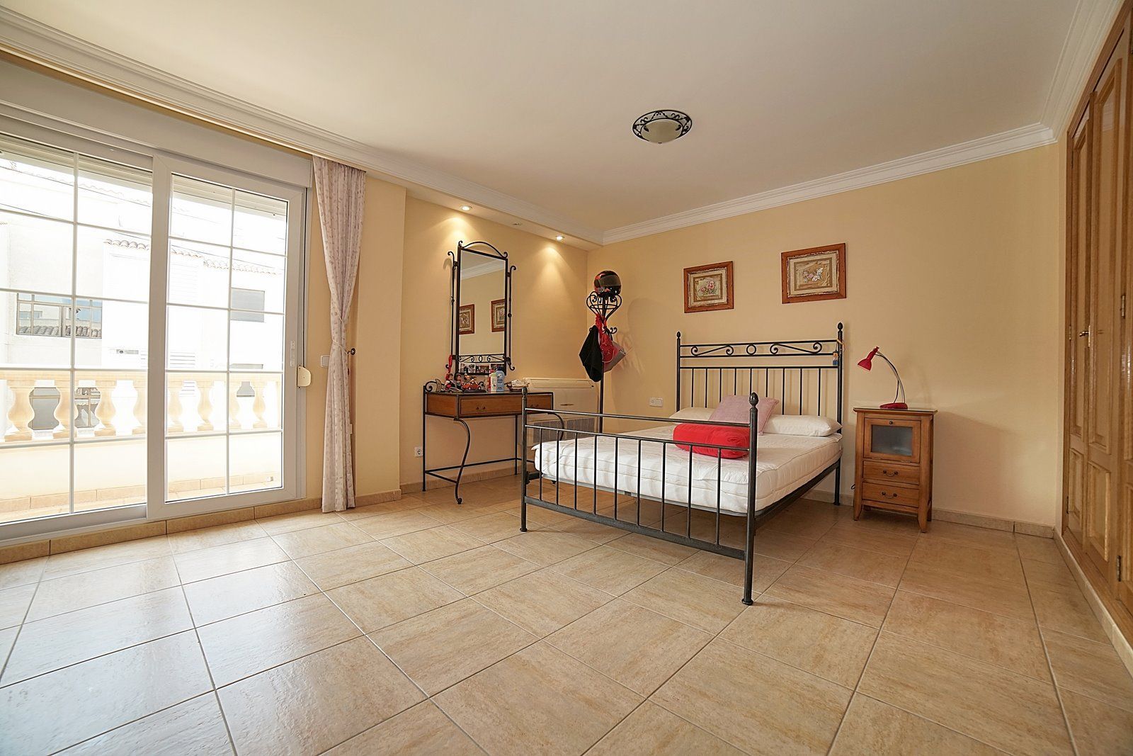 7-Villasyfincasmallorca-4.jpg Casa adosada en alquiler con gran jardín en Colonia de Sant Jordi