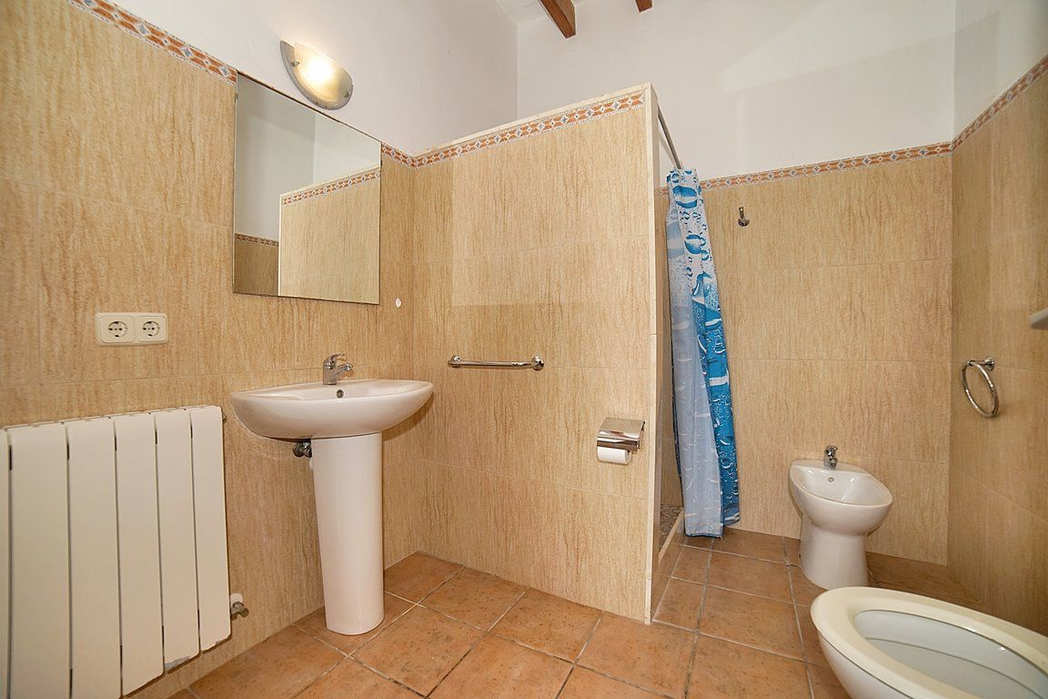 Country House with Pool for Rent Near Santanyí, Mallorca