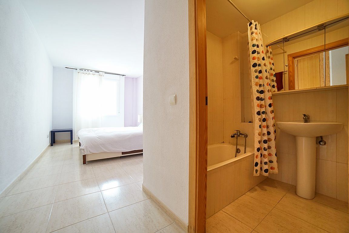 Planta baja con terraza y 3 dormitorios en Colonia de Sant Jordi