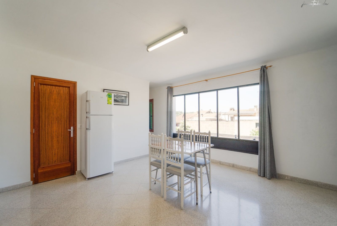 Penthouse zur Miete in Vilafranca del Bonany mit riesiger Terrasse