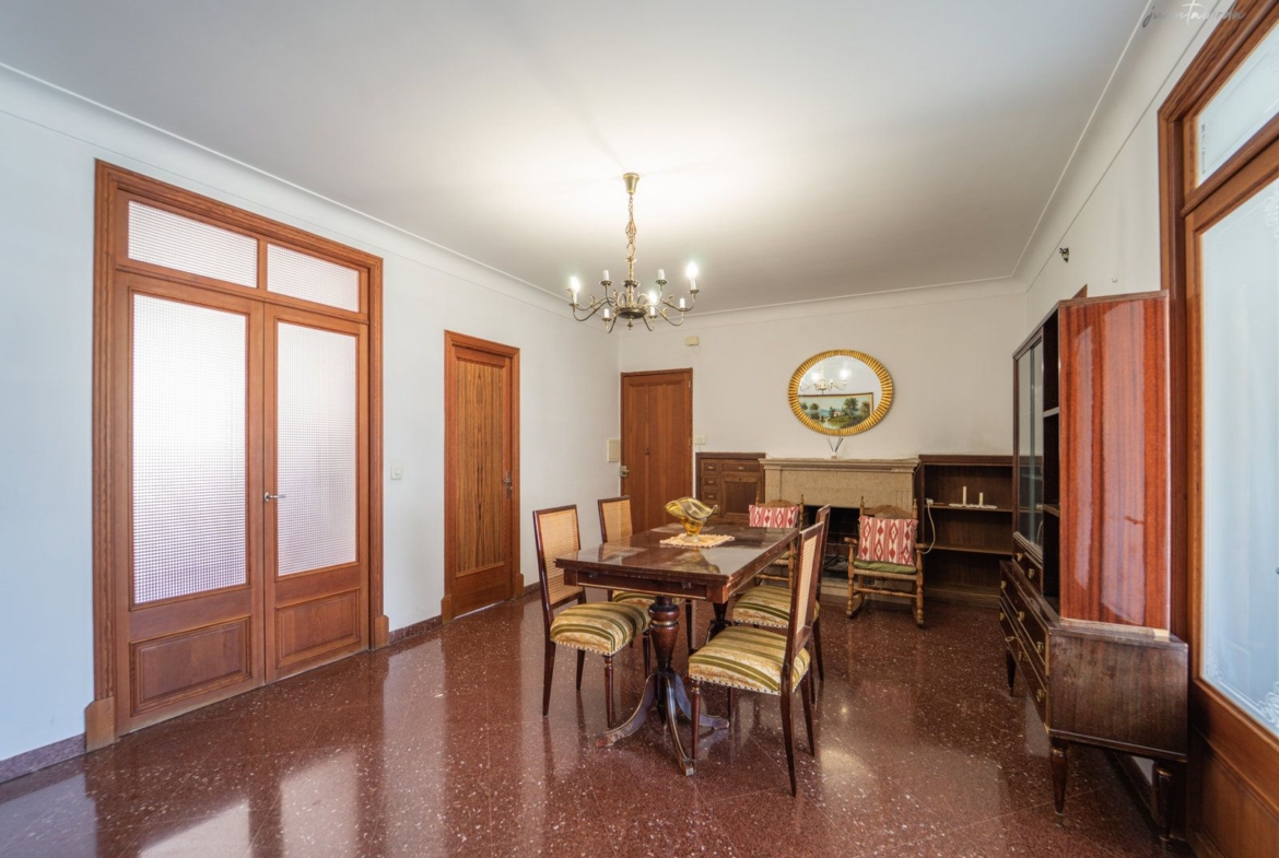Penthouse zur Miete in Vilafranca del Bonany mit riesiger Terrasse
