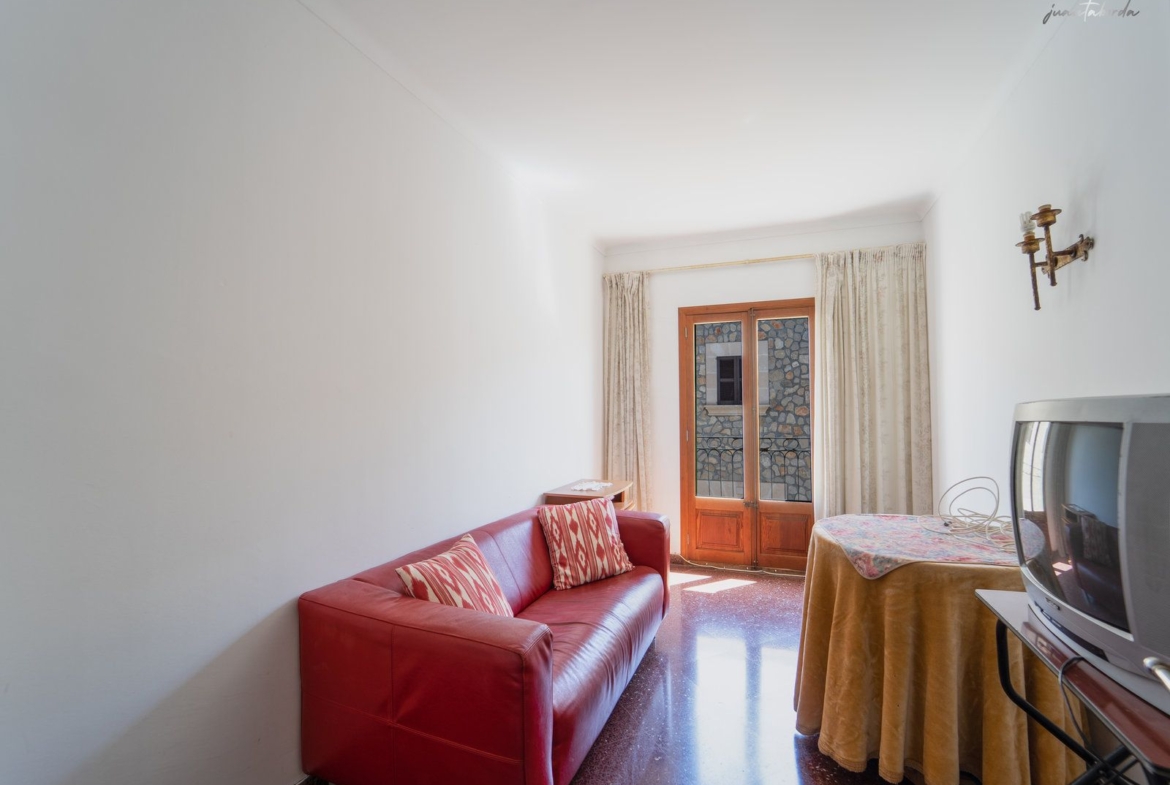 Penthouse zur Miete in Vilafranca del Bonany mit riesiger Terrasse
