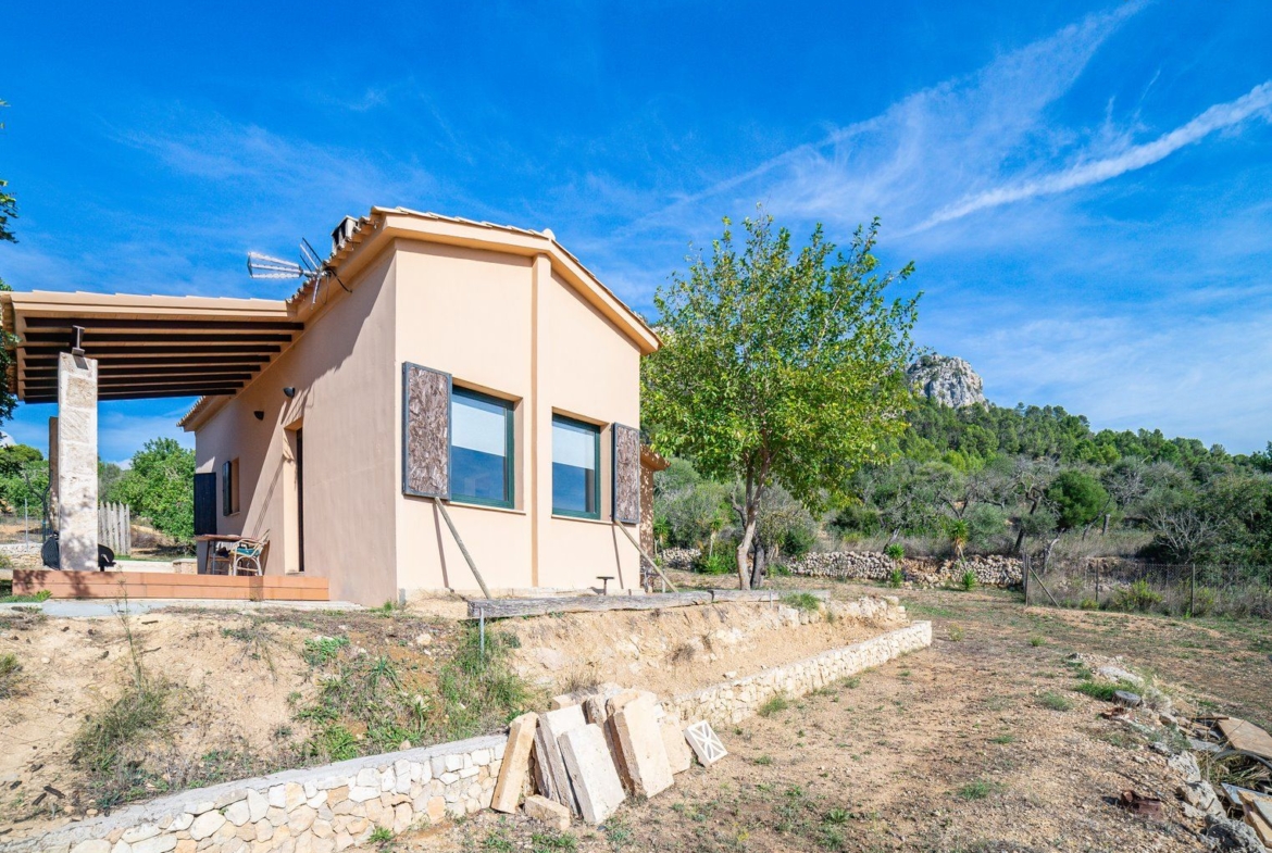 Casa de campo en Llucmajor con vistas a la montaña y 14.000 m²