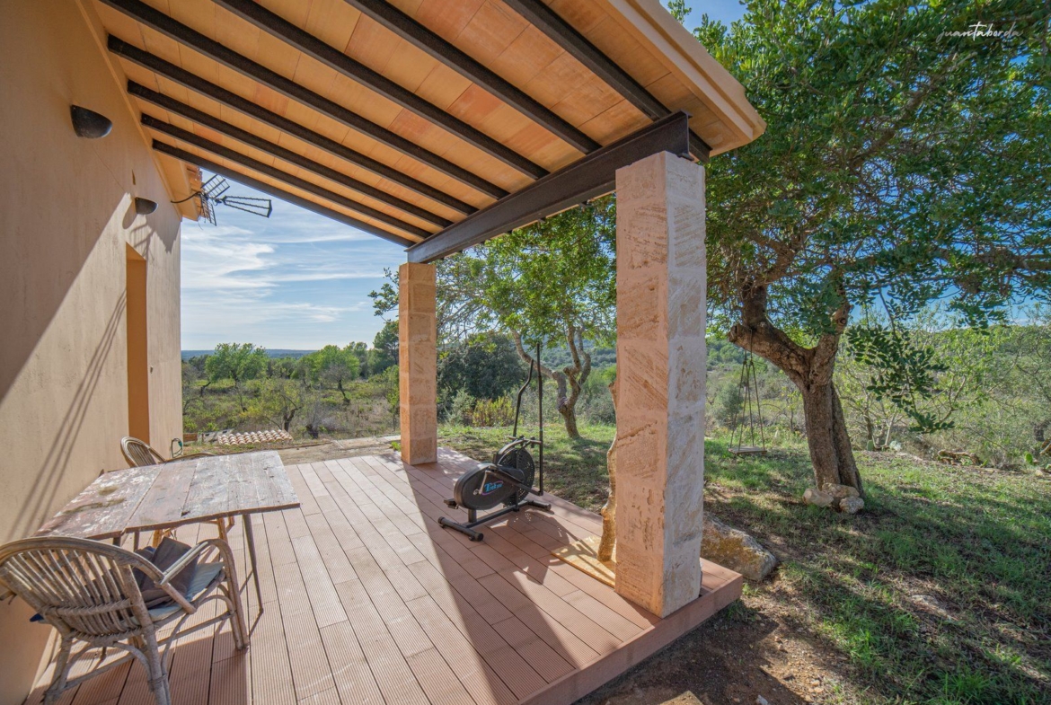 Casa de campo en Llucmajor con vistas a la montaña y 14.000 m²