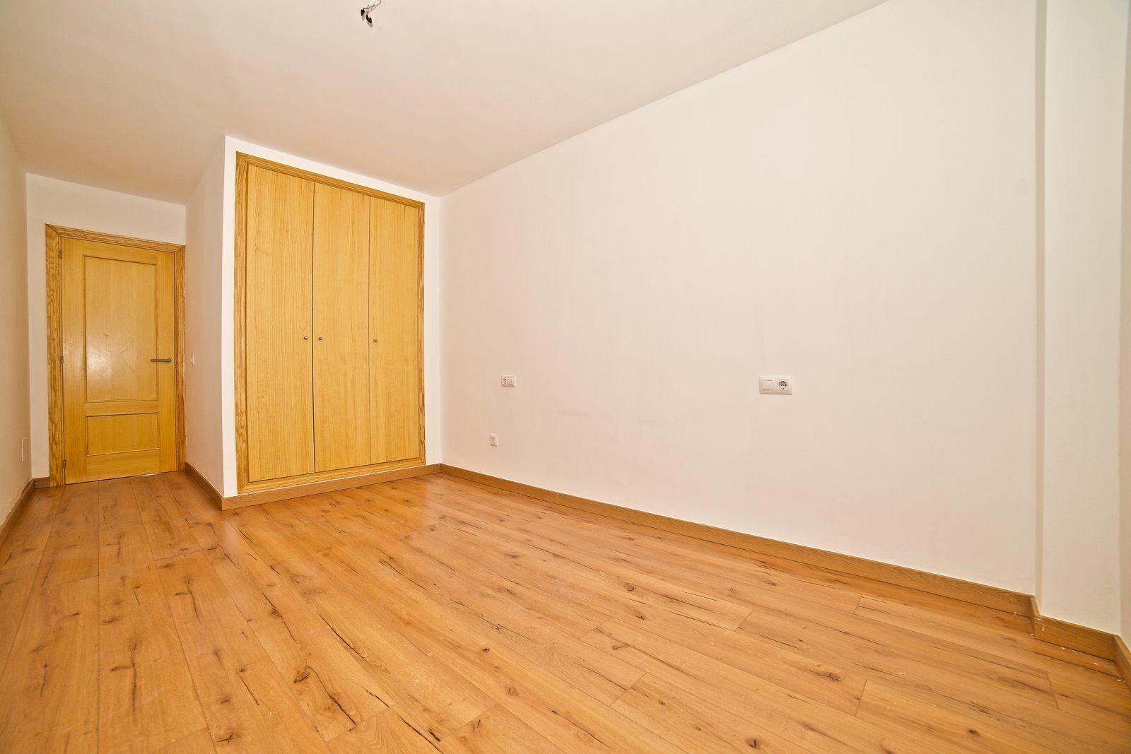8-1183-Villasyfincasmallorca.jpg Unmöblierte 3-Zimmer-Wohnung zur Miete mit Aufzug im Zentrum von Campos