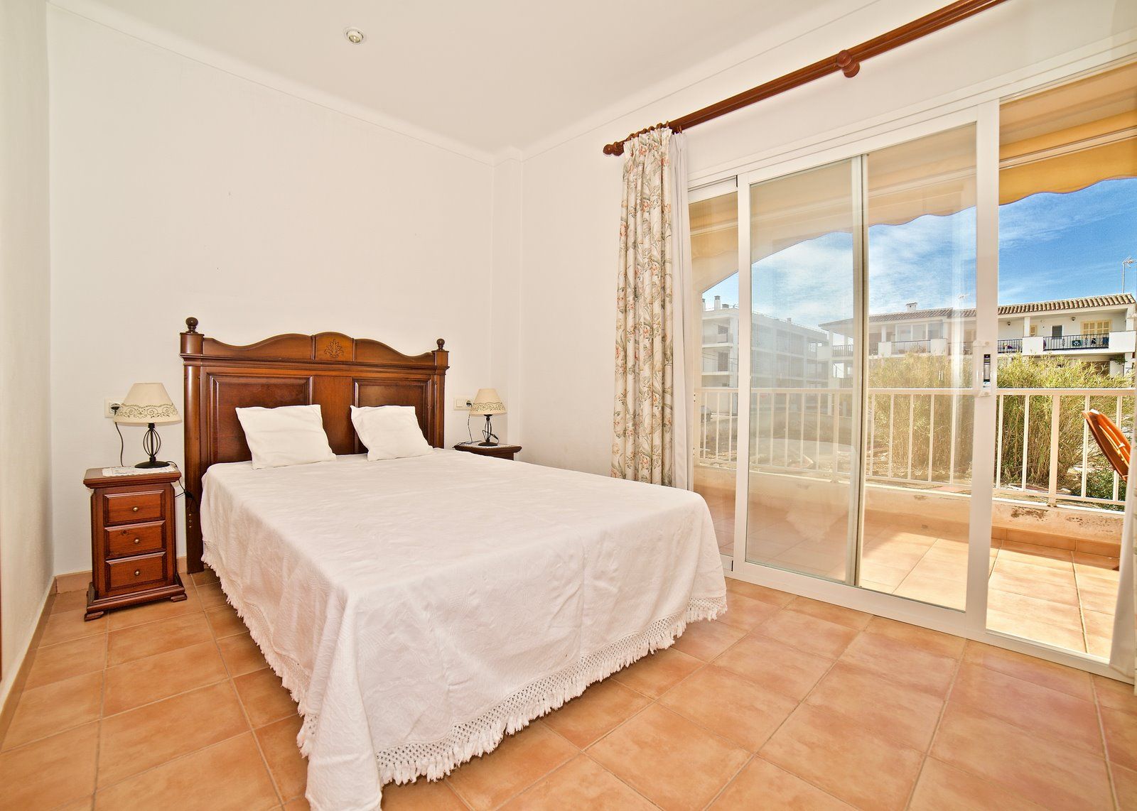8-1184-Villasyfincasmallorca.jpg Piso amueblado con terraza en alquiler en Colonia de Sant Jordi