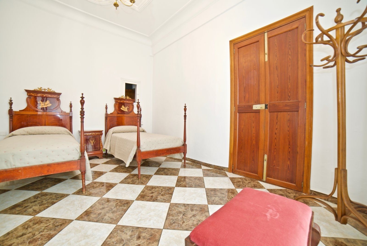 Furnished Ground-Floor Apartment for Rent in Ses Salines
