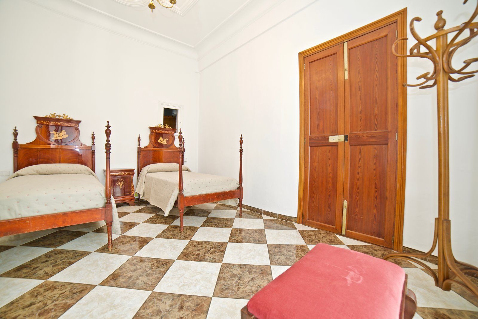 8-1186-Villasyfincasmallorca.jpg Furnished Ground-Floor Apartment for Rent in Ses Salines