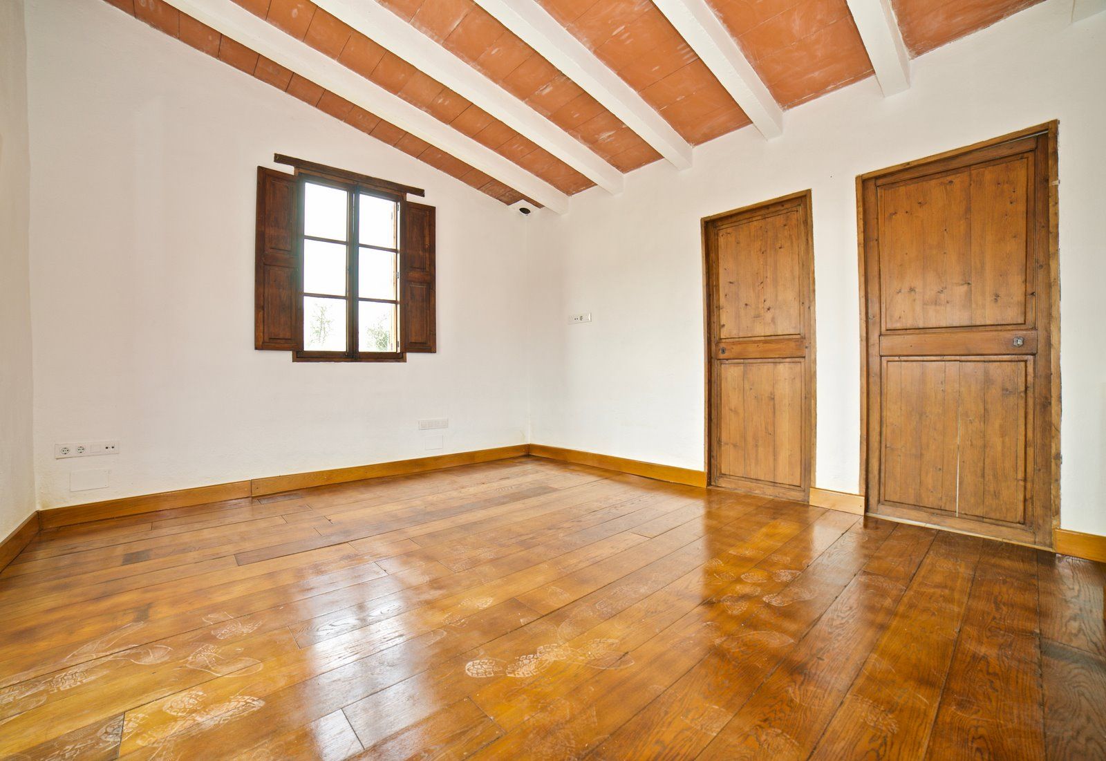 8-2006-Villasyfincasmallorca-1.jpg Landhaus zur Saisonmiete bei Sineu, Mallorca