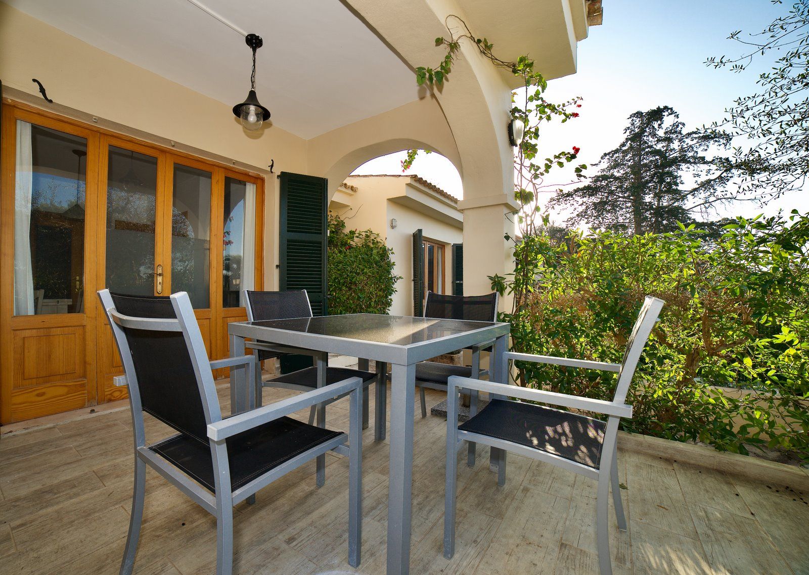 Chalet with Private Pool for Rent in Cala Anguila, Mallorca