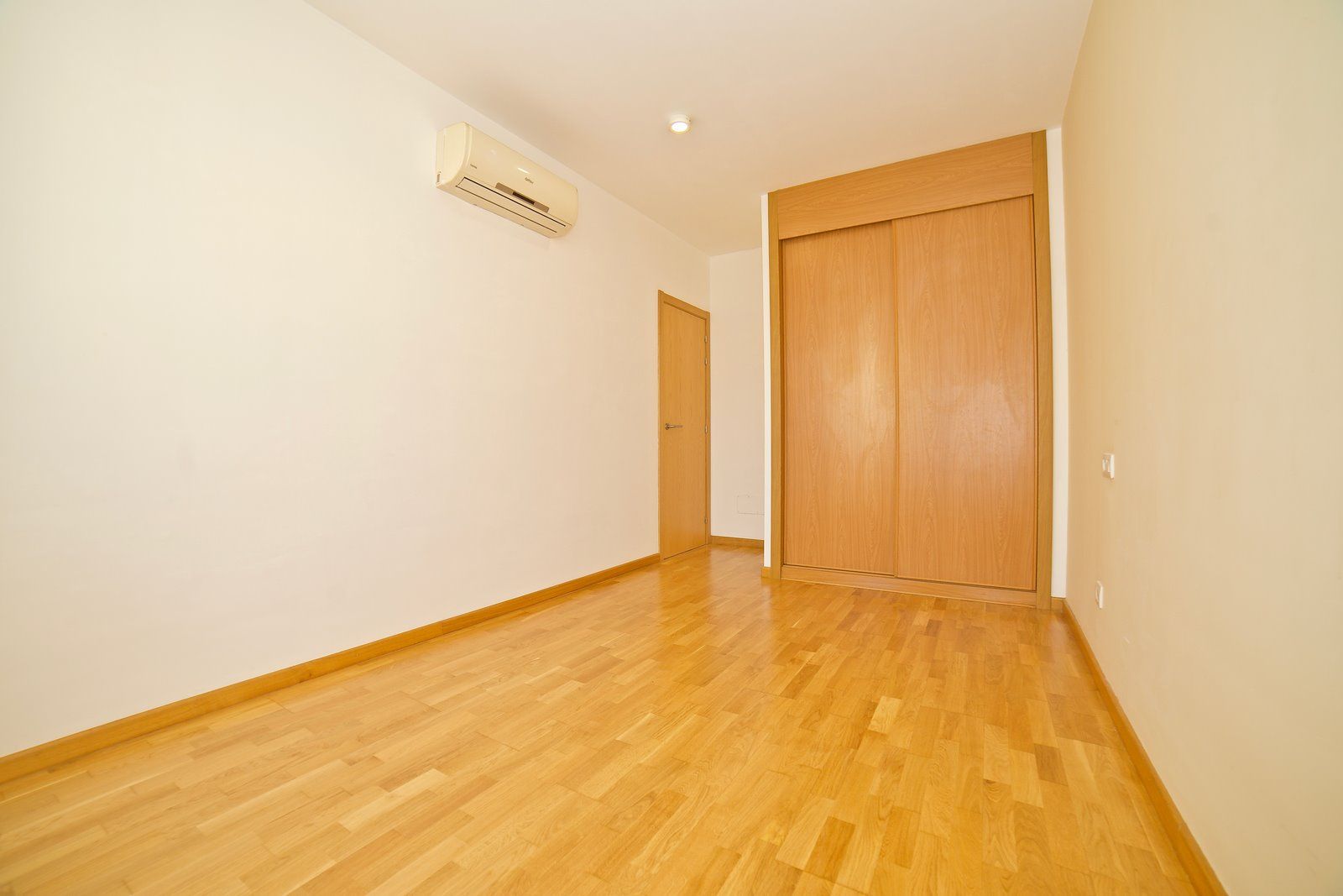 2-Bedroom Apartment for Rent in Campos, Mallorca